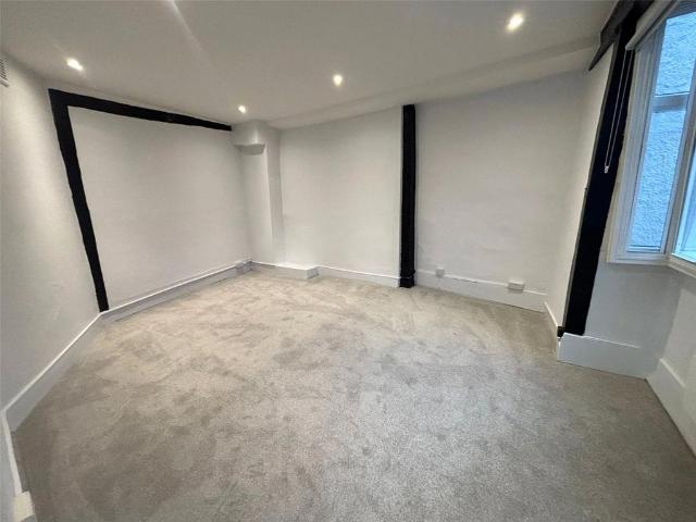 House for rent in Holywell, The Slade