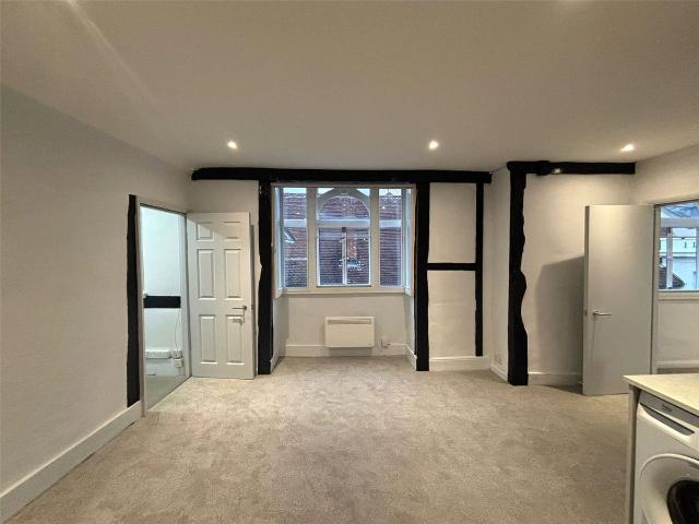 Apartment for rent in Holywell, The Slade