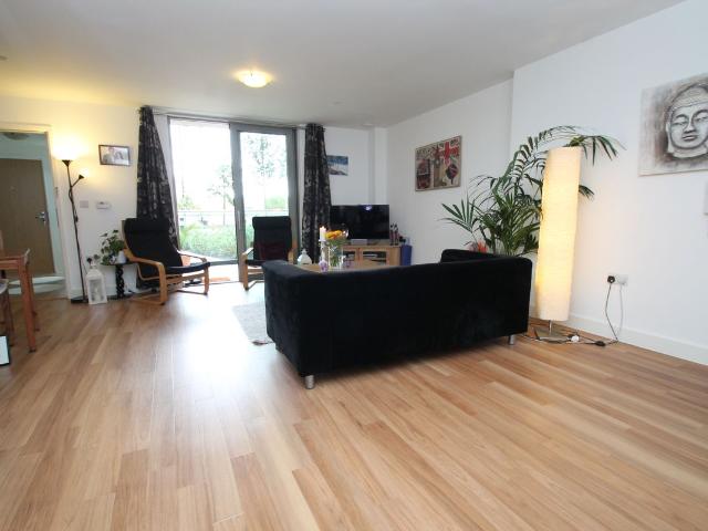 Apartment for rent in London Borough of Lewisham, Ladywell