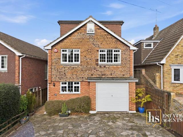 House for rent in Navestock Side, Essex