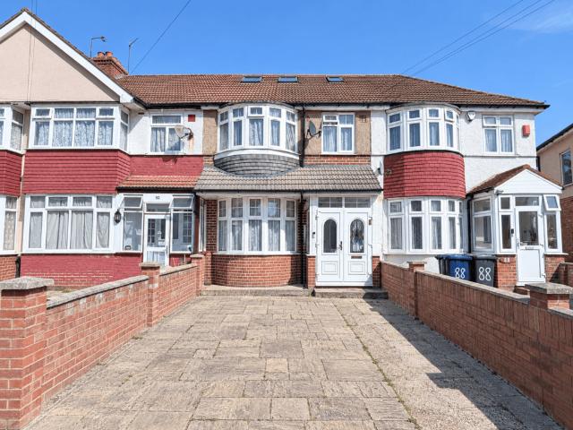 House for rent in London Borough of Ealing, Greater London