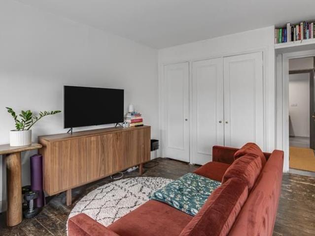 Apartment for rent in North Kensington, Greater London