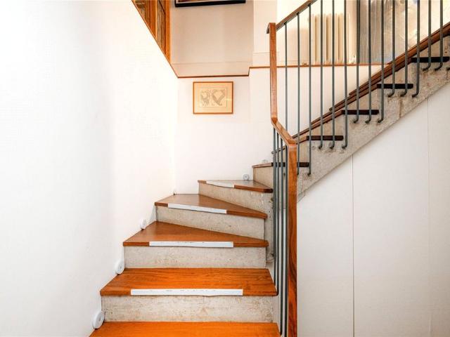 Apartment for rent in North Kensington, Greater London