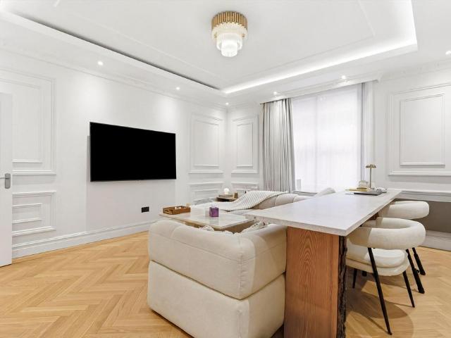 House for rent in South Kensington, Greater London