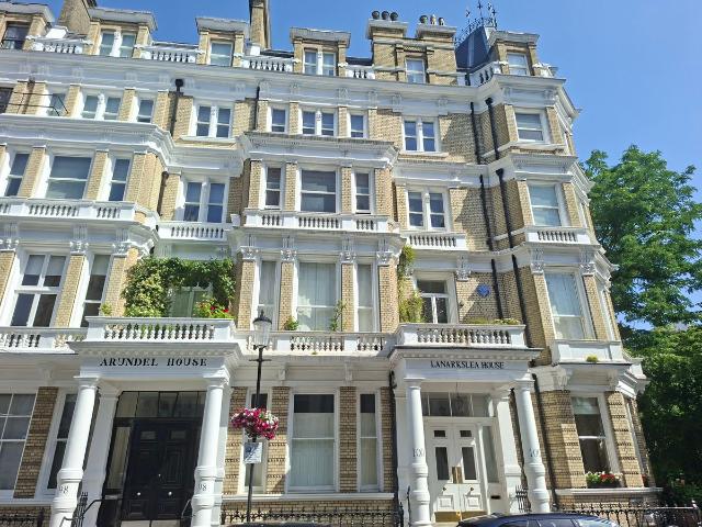 Apartment for rent in South Kensington, Greater London