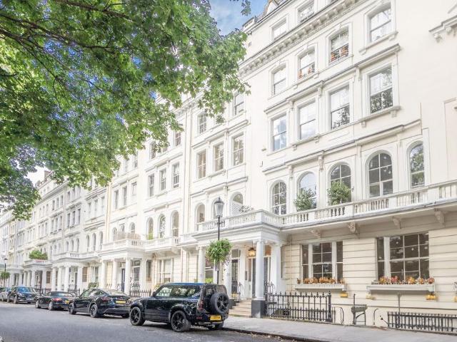 Apartment for rent in South Kensington, Greater London