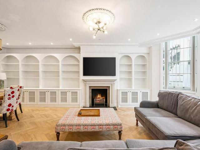 Apartment for rent in South Kensington, Greater London