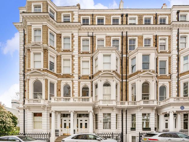 Apartment for rent in South Kensington, Greater London
