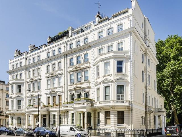Apartment for rent in South Kensington, Greater London