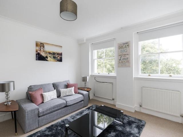 Apartment for rent in South Kensington, Greater London