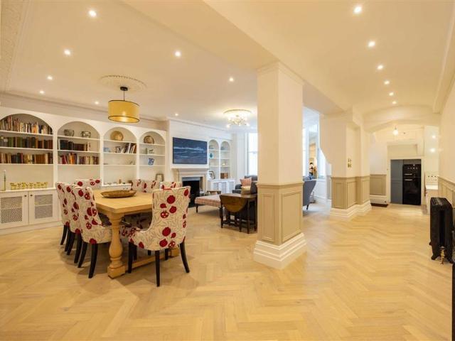 Apartment for rent in South Kensington, Greater London