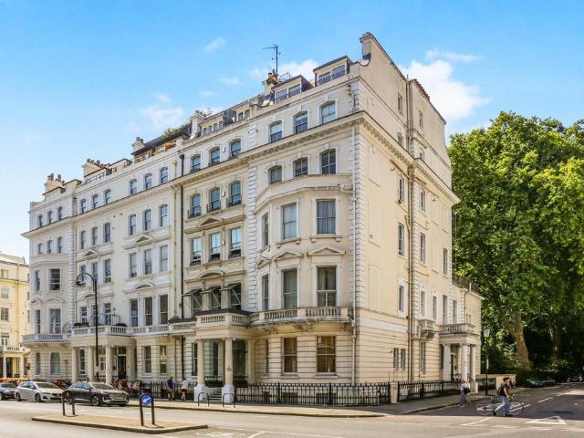 Apartment for rent in South Kensington, Greater London