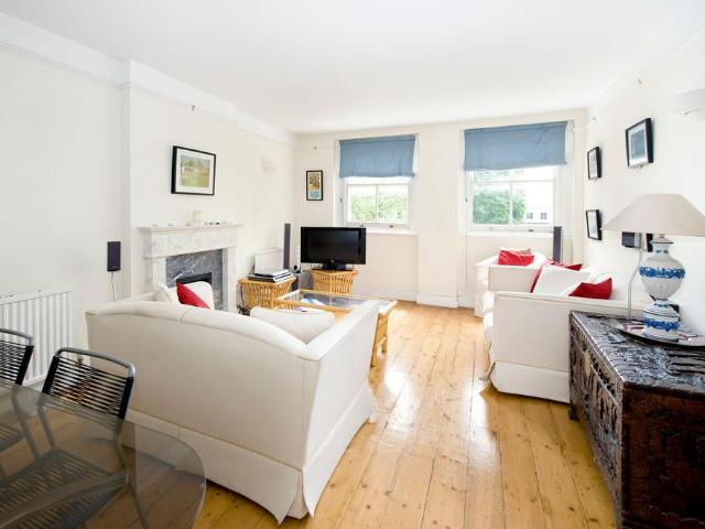 Apartment for rent in South Kensington, Greater London