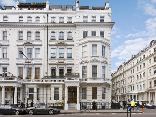 Apartment for rent in South Kensington, Greater London
