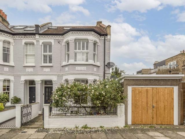 Apartment for rent in London Borough of Hounslow, Greater London