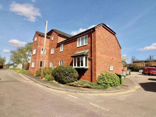 House for rent in Milverton, Green Close