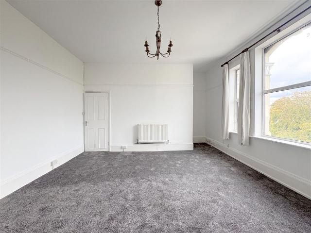 Apartment for rent in Bohemia, Guestling Green
