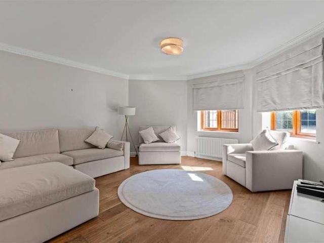 House for rent in Sunninghill and Ascot, South Ascot