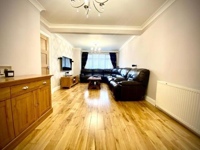 House for rent in Hayes, Greater London