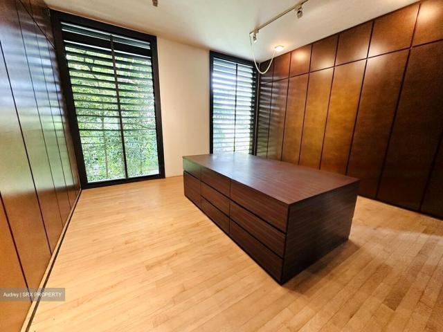 Detached House for sale in Holland