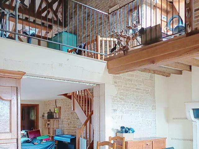 Maison vente à Beaune, Corpeau