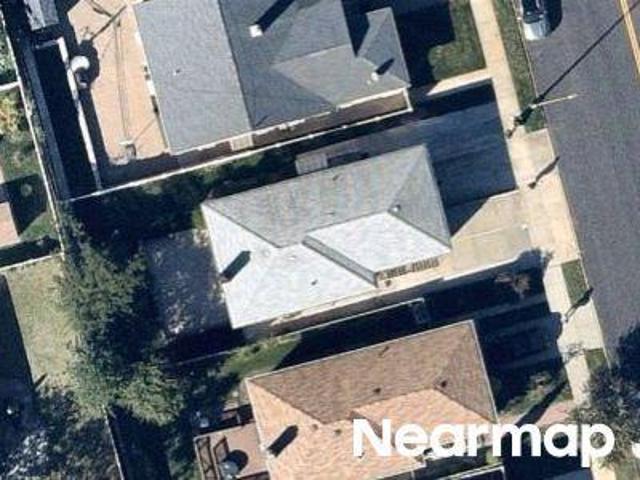 House for sale in Queens, Arverne