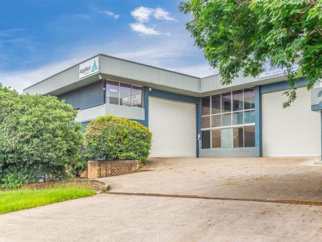 Warehouse for rent in Toombul, Queensland
