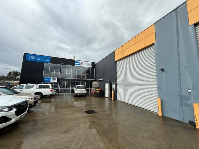 Warehouse for rent in Camerons Creek, Victoria