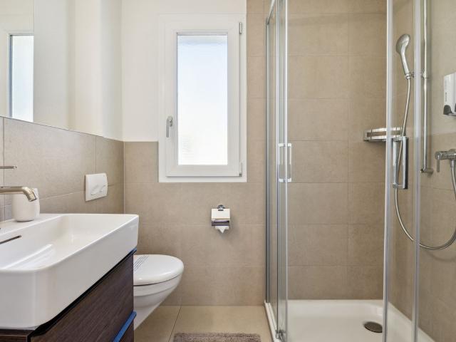 Apartment mieten in Einigen, Zürich