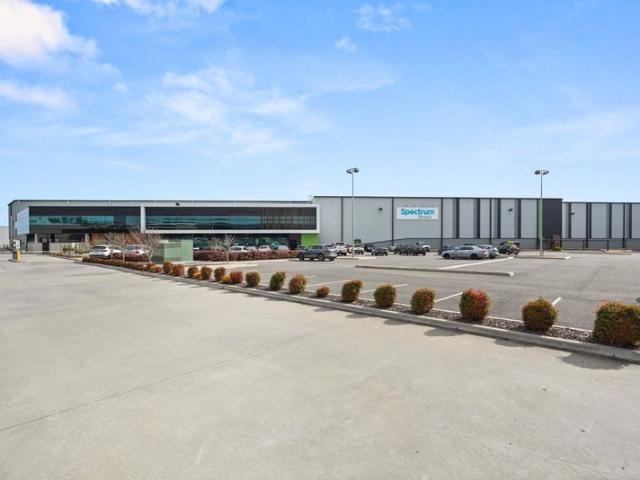 Warehouse for rent in Chifley Business Park, Melbourne