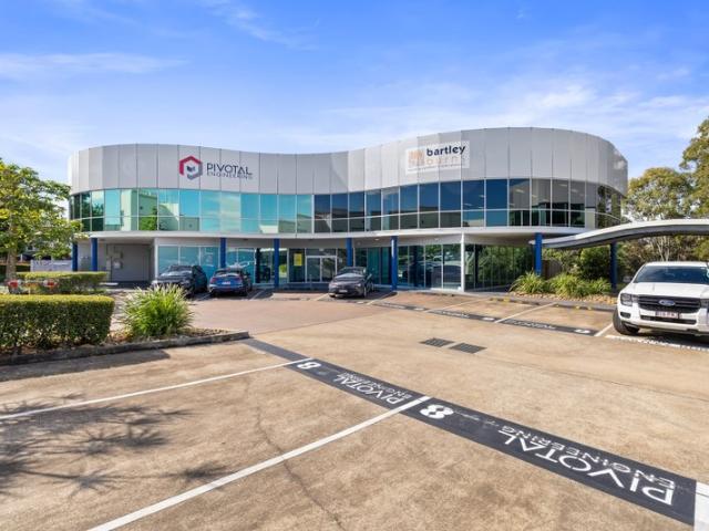 Office for rent in Toombul, Queensland