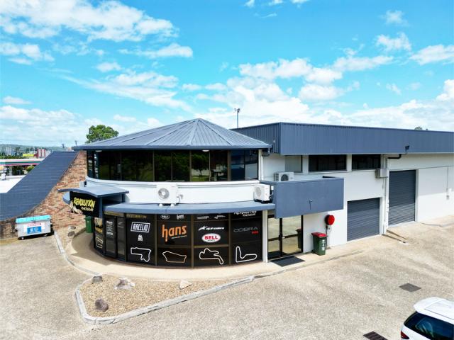 Office for rent in Toombul, Queensland