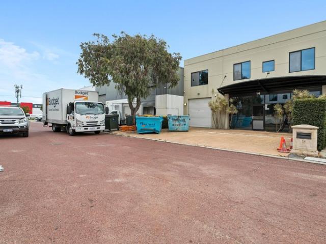 Warehouse for rent in Stirling, Western Australia