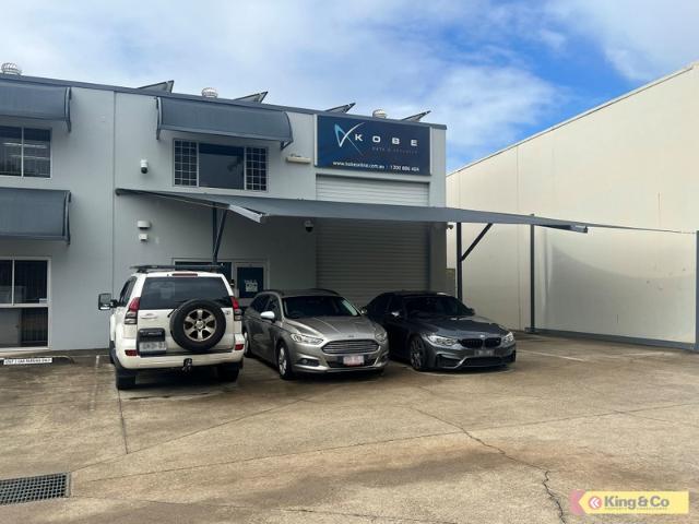 Warehouse for rent in Toombul, Queensland