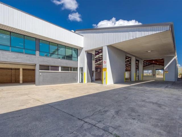 Warehouse for rent in Toombul, Queensland