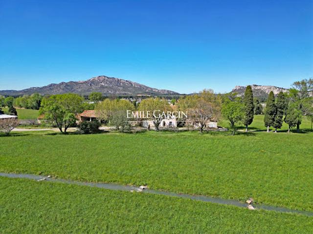 Ferme vente à Aix-en-Provence, Eyguières