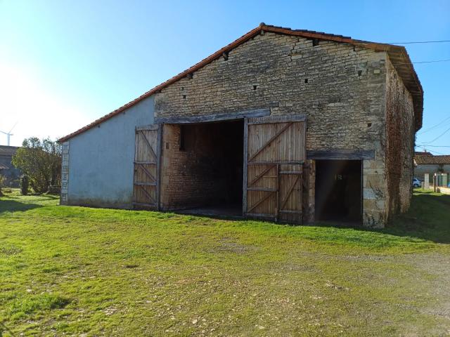 Maison vente à Confolens, La Faye