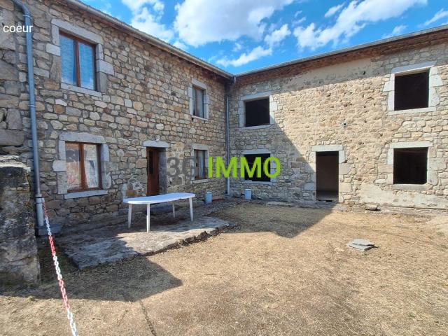 Ferme vente à Ambert, Auvergne-Rhône-Alpes