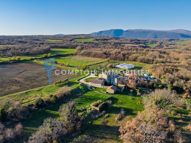 Ferme vente à Apt, Saint-martin-de-castillon