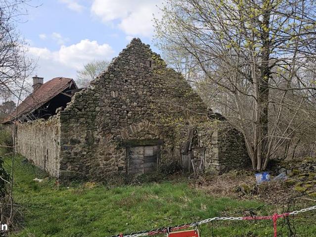 Maison vente à Mauriac, Champs-sur-tarentaine-marchal