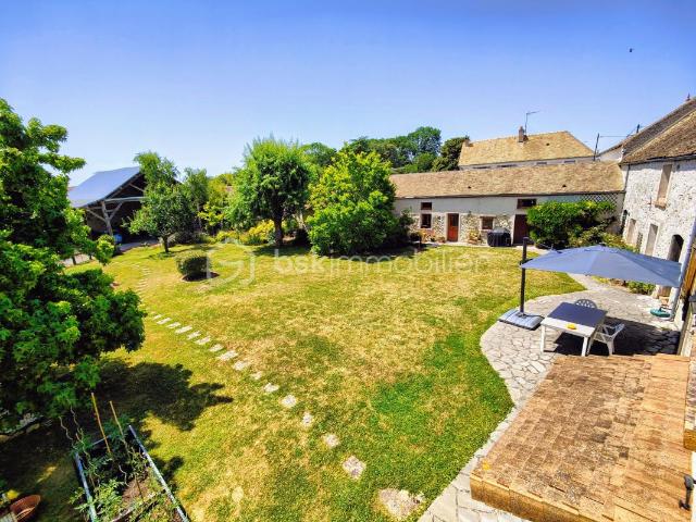 Ferme vente à Mantes-la-Jolie, Longnes