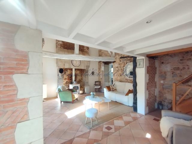 Maison vente à Périgueux, Atur