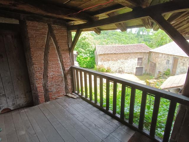 Maison vente à Figeac, Viazac