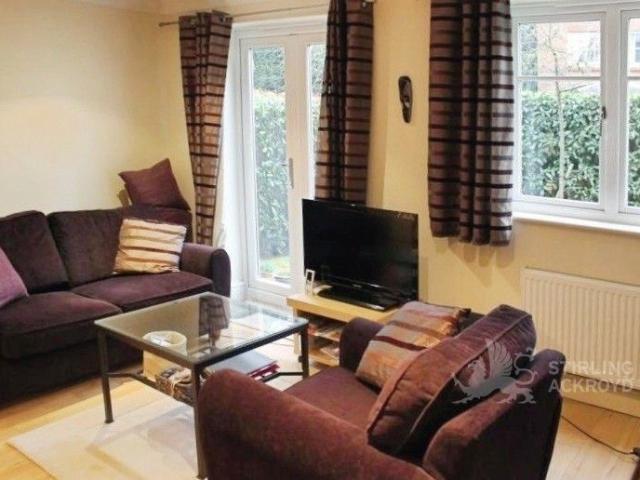 Apartment for rent in Addlestone, Runnymede