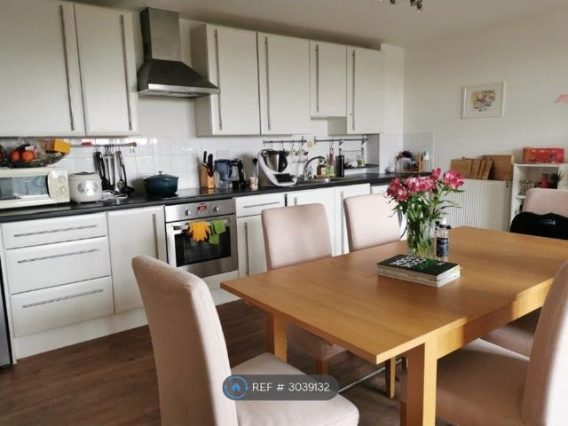 Room for rent in London Borough of Ealing, Greater London