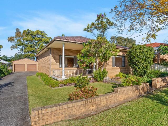 House for rent in Wollongong West, New South Wales