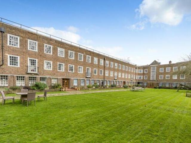 House for sale in Hertfordshire