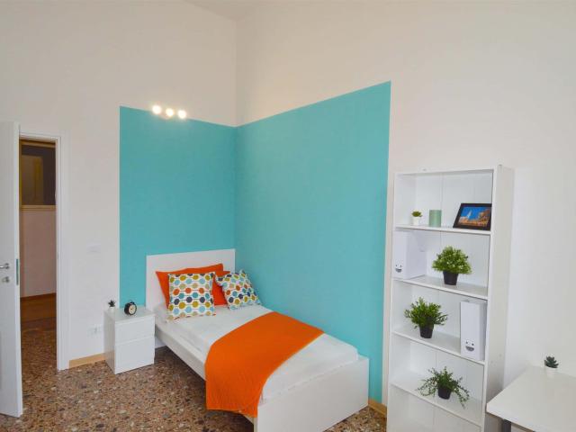 Stanza in affitto a Centro Storico, Modena