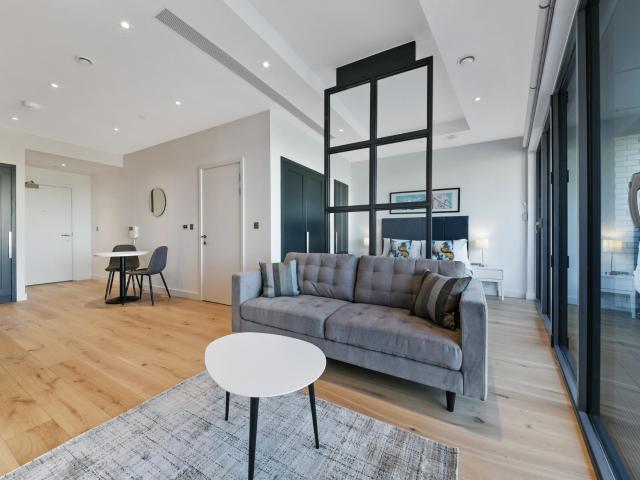 Apartment for rent in London City Island, Blackwall