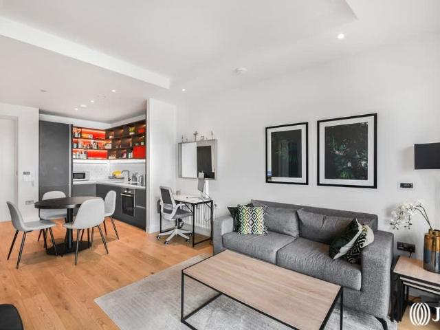 Apartment for rent in London City Island, Blackwall